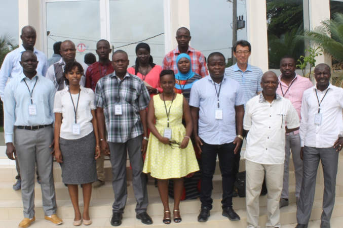 Group photo of participants at the Senegal workshop
